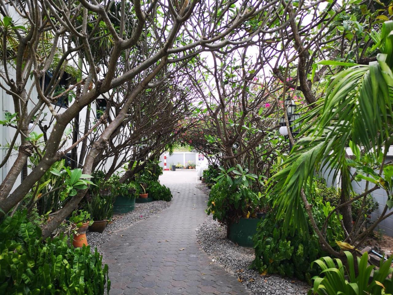 Villa Germania Pattaya ภายนอก รูปภาพ