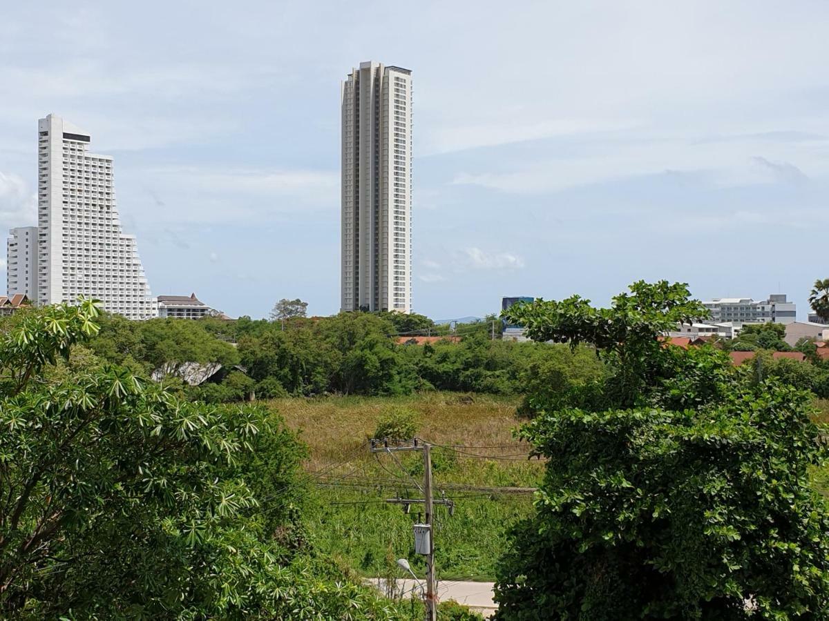 Villa Germania Pattaya ภายนอก รูปภาพ